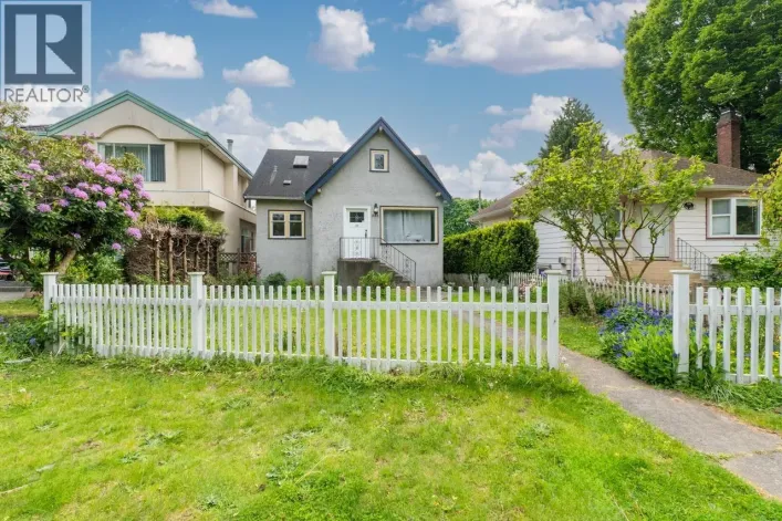 922 PARK DRIVE, Vancouver