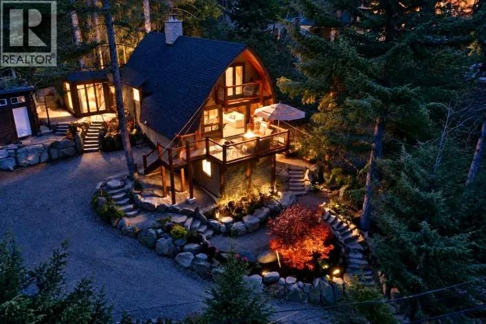 9226 EMERALD DRIVE, Whistler