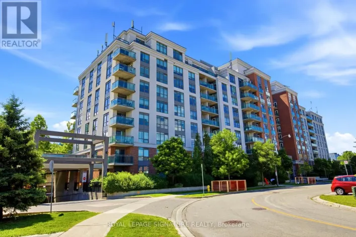 923 - 120 DALLIMORE CIRCLE, Toronto