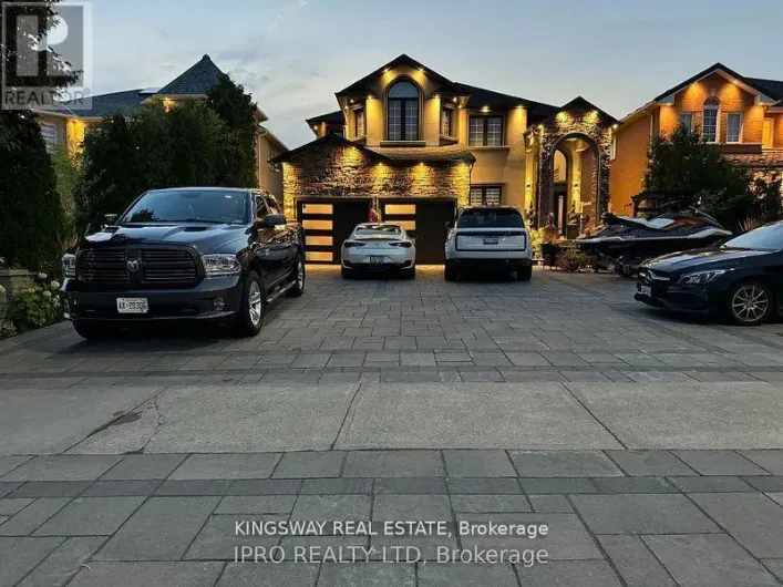 923 BRISTOL ROAD W, Mississauga