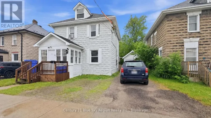 923 FRASER STREET, North Bay