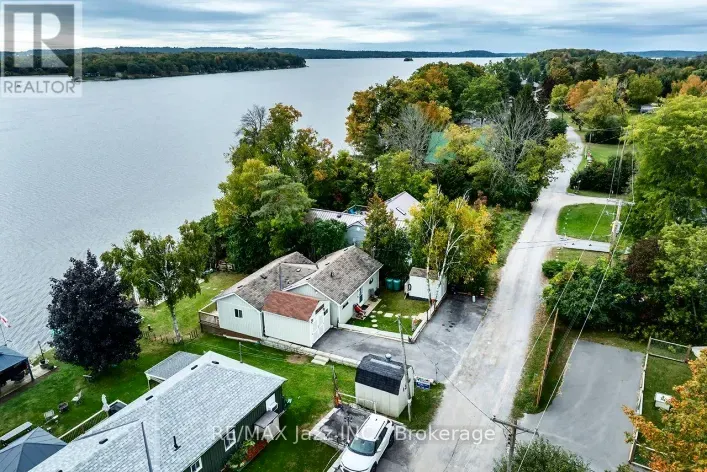 923 SILVER LEAF DRIVE, Otonabee-South Monaghan