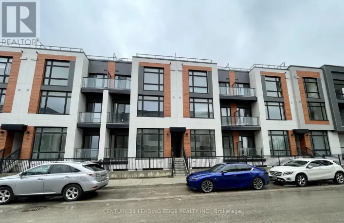 924 - 2 STECKLEY HOUSE LANE, Richmond Hill