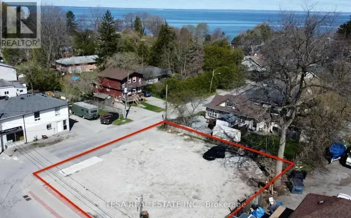 924 & 926 LAKE DRIVE E, Georgina