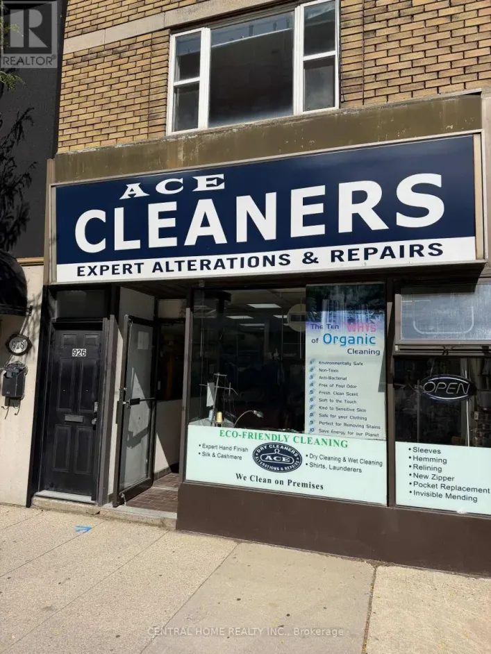 924 EGLINTON AVENUE W, Toronto