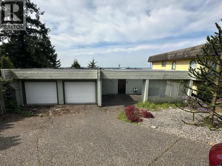 924 LONDON PLACE, New Westminster