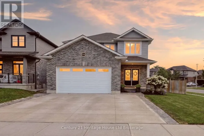 924 SPRINGBANK AVENUE N, Woodstock