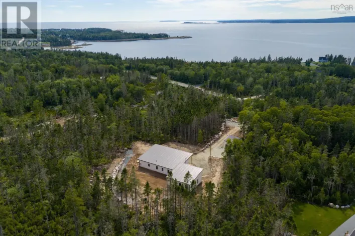 9241 Peggys Cove Road, Hacketts Cove