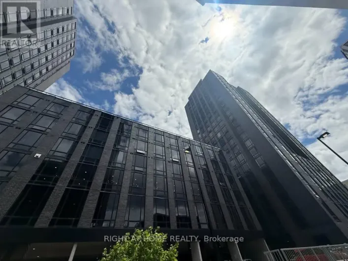 925 - 145 COLUMBIA STREET W, Waterloo