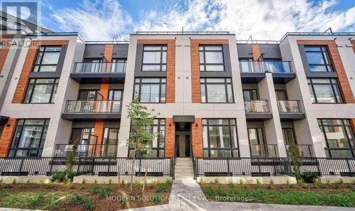 925 - 2 STECKLEY HOUSE LANE, Richmond Hill
