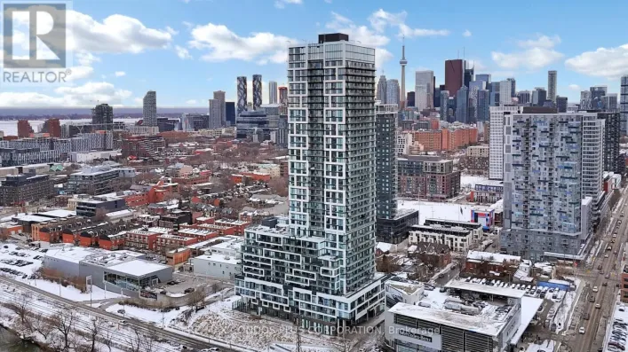 925 - 5 DEFRIES STREET, Toronto