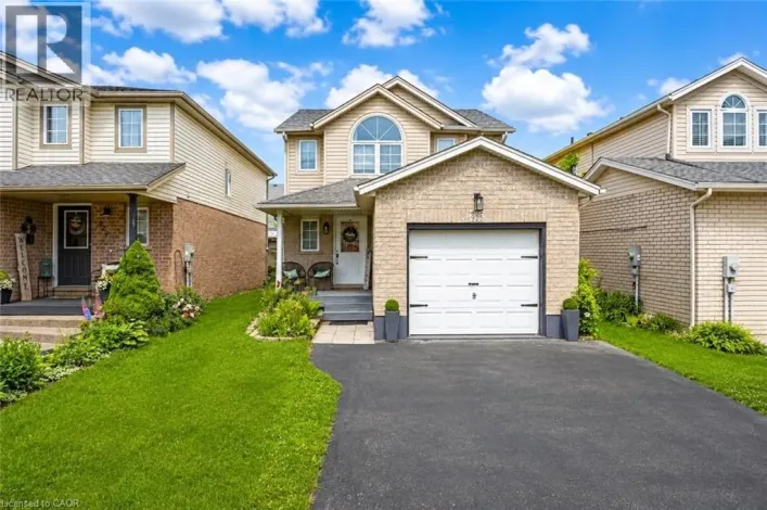 925 COPPER LEAF Crescent, Kitchener