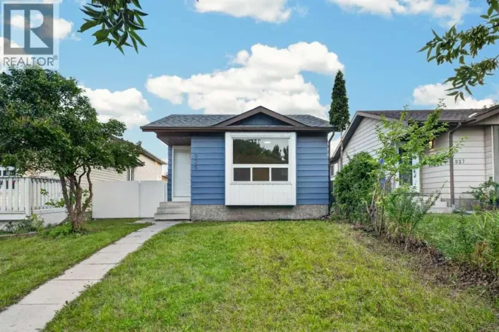 925 Erin Woods Drive SE, Calgary