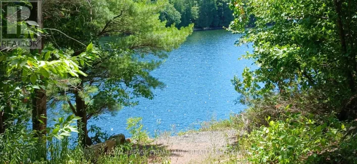 925 LODGE LANE, Leeds and the Thousand Islands