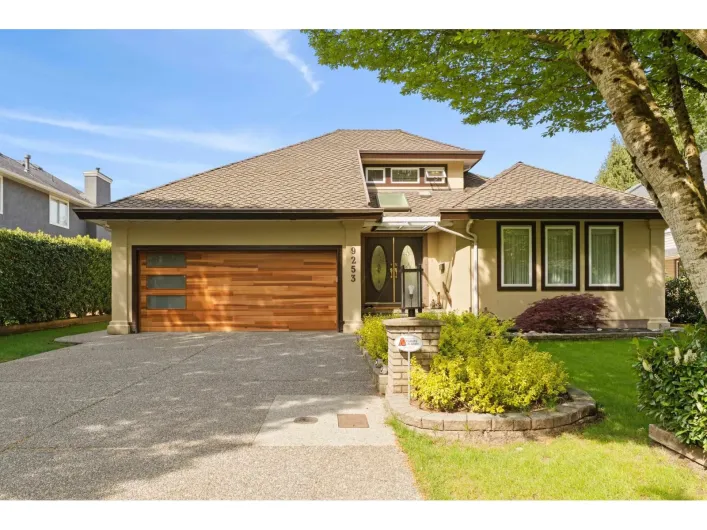 9253 203B STREET, Langley