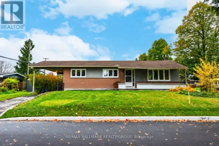 926 ELSETT DRIVE, Ottawa