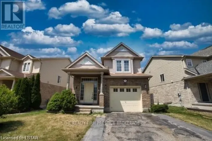 926 GRENFELL DRIVE, London North