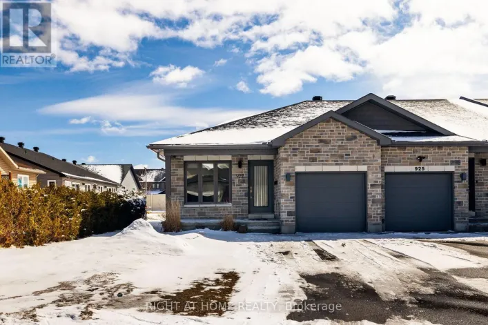 927 LEISHMAN DRIVE, Mississippi Mills