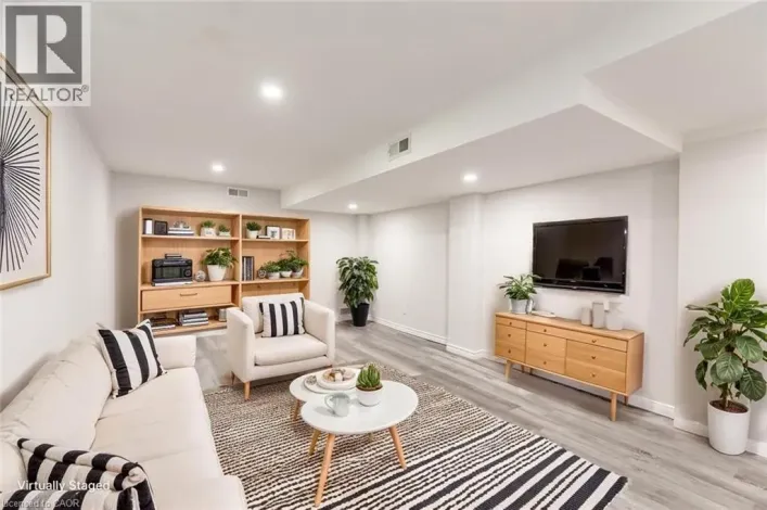 927 TEAL Drive Unit# 2, Burlington