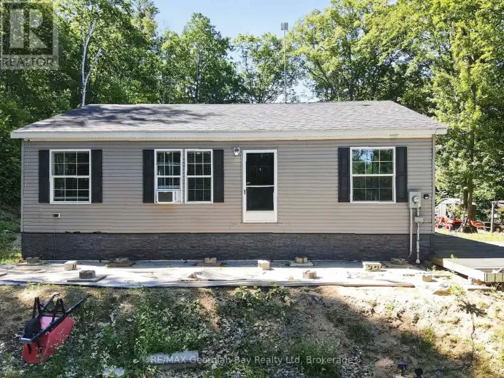 927 VINDIN STREET, Midland