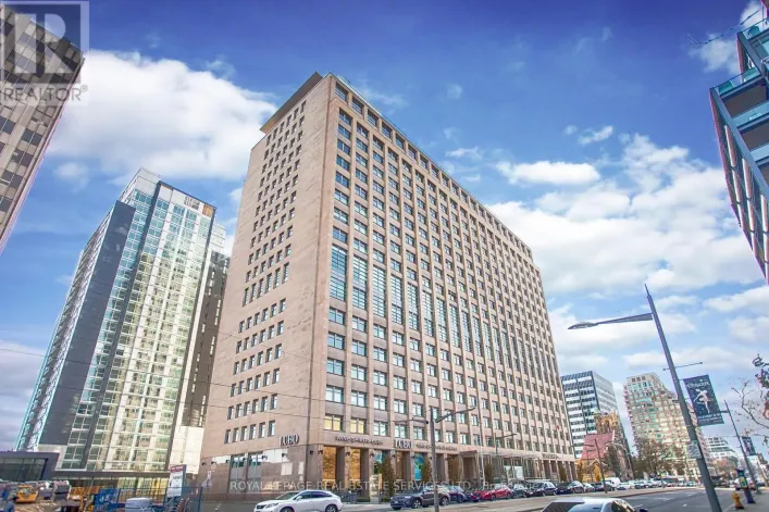 928 - 111 ST CLAIR AVENUE W, Toronto