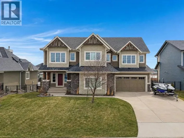 928 East Lakeview Road, Chestermere