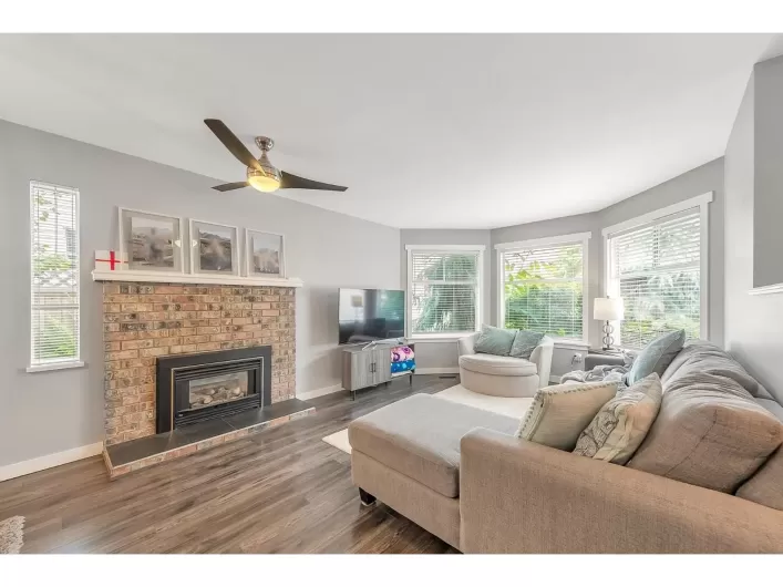 9286 212 STREET, Langley