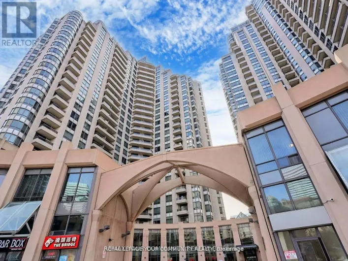 929 - 15 NORTHTOWN WAY, Toronto