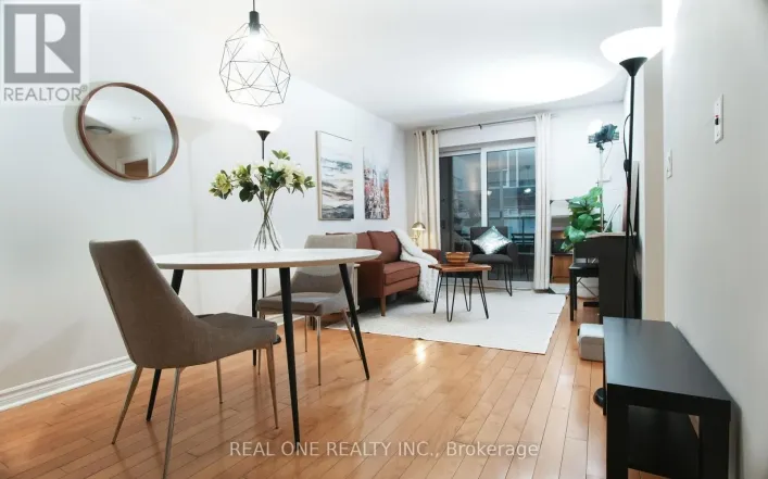 929 - 250 WELLINGTON STREET W, Toronto