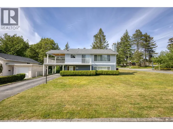 929 GROVER AVENUE, Coquitlam