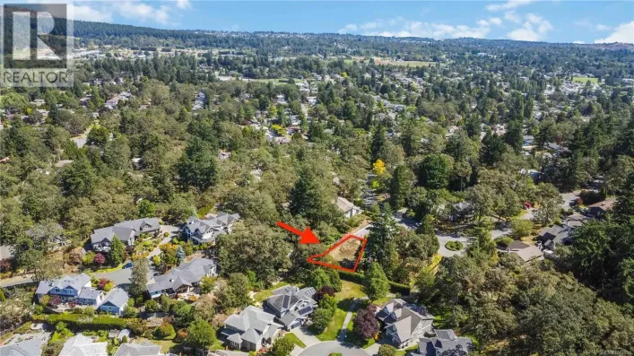 929 Woodhall Lane, Saanich
