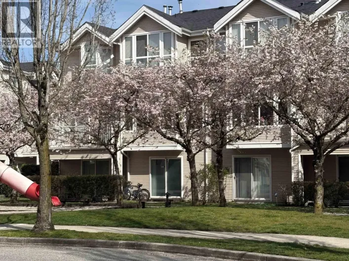 93 22888 WINDSOR COURT, Richmond