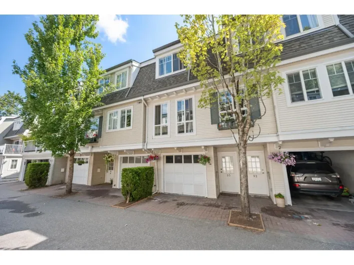 93 8930 WALNUT GROVE DRIVE, Langley