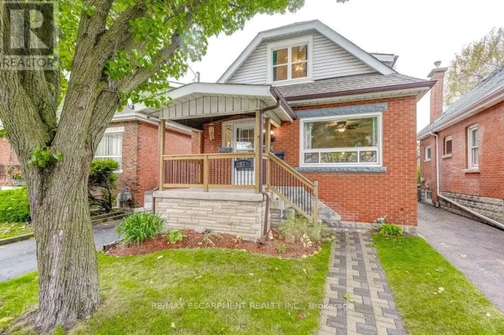 93 BARONS AVENUE N, Hamilton
