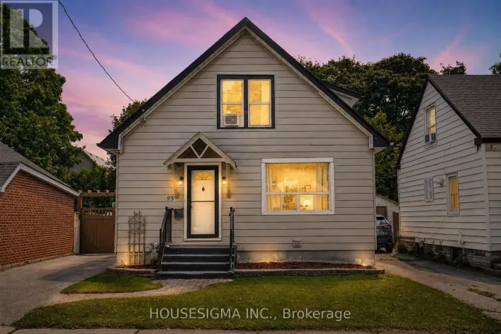 93 BROCK STREET W, Oshawa