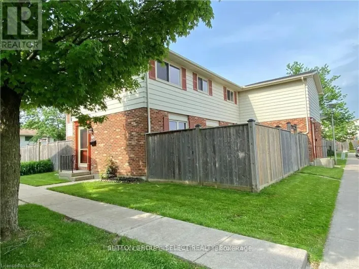 93 CONWAY DRIVE, London South