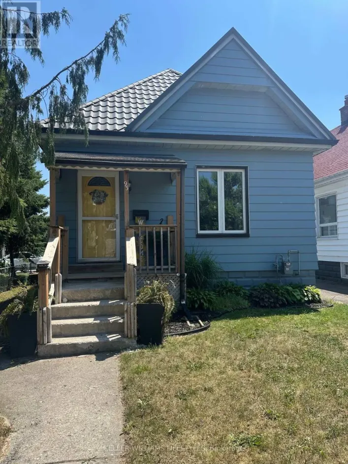 93 HOMAN STREET, London East