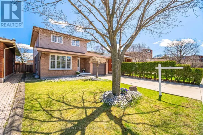 93 INDIAN CRESCENT, Hamilton