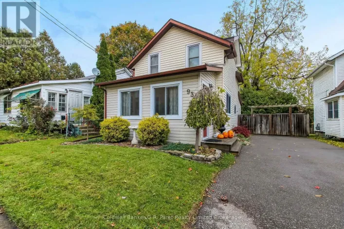 93 KING LANE, Norfolk