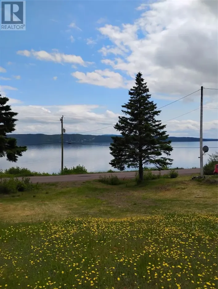 93 Main Street, Point of Bay