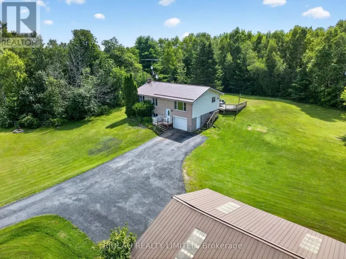 93 MALLENS ROAD, Rideau Lakes