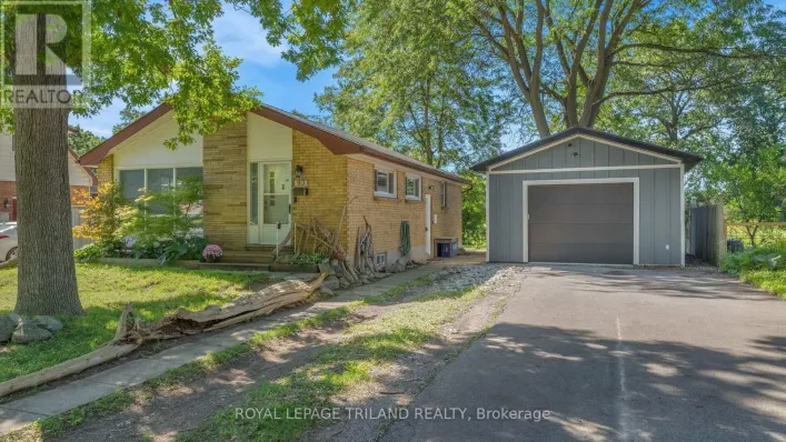 93 MANITOULIN DRIVE, London East