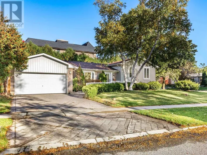 93 MAYVERN CRESCENT, Richmond Hill