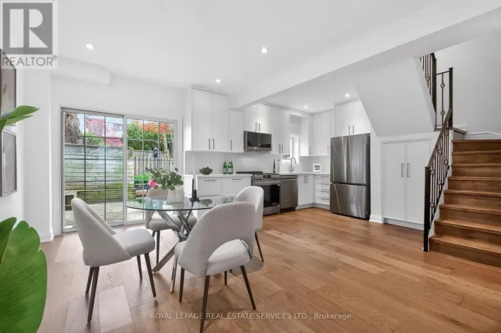 93 MEDLAND CRESCENT, Toronto