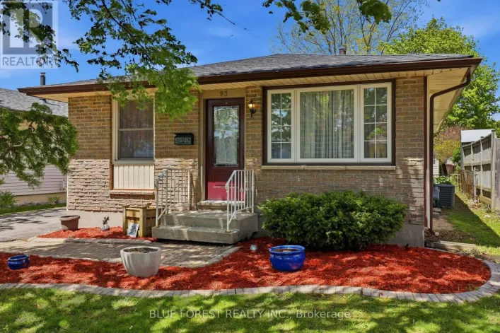 93 NICHOLAS CRESCENT, London South