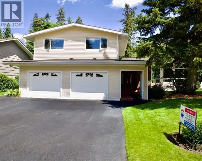 93 Page Avenue, Red Deer