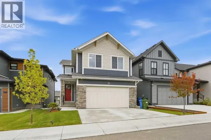 93 Rochester Way NW, Calgary