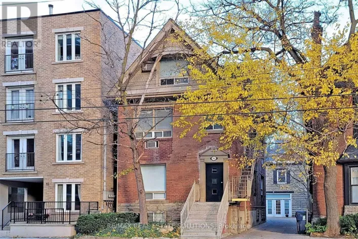 93 SPADINA ROAD, Toronto