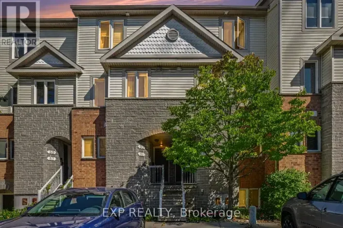 93 STRATHAVEN PRIVATE, Ottawa
