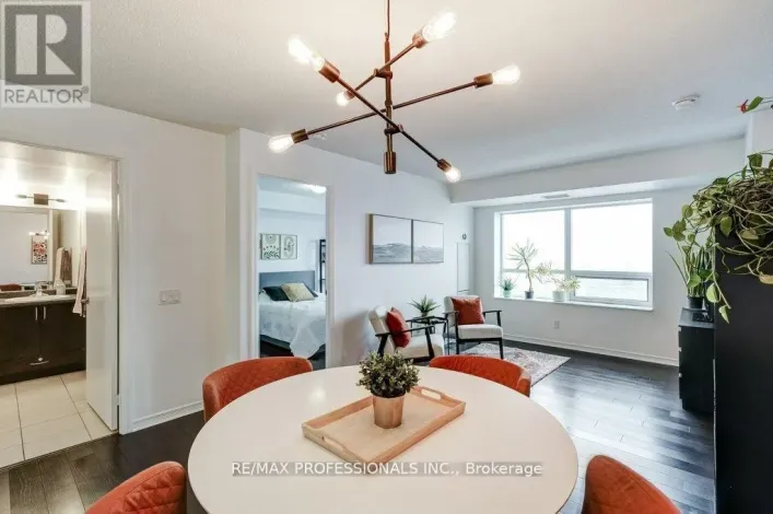 930 - 60 HEINTZMAN STREET, Toronto